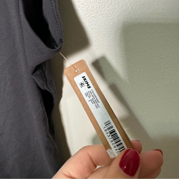 NWT SKIMS FITS EVERYBODY HIGH NECK BODYSUIT M - Picture 6 of 7